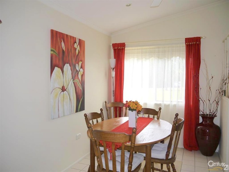 7 George Johnston Close, 57 Empire Bay Dr, Kincumber NSW 2251