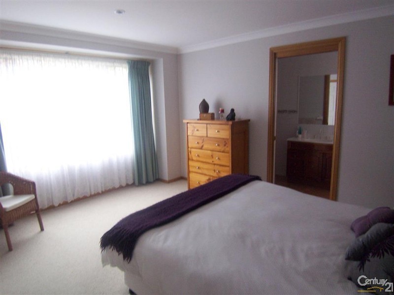 5 Kingfisher Close, Kincumber NSW 2251