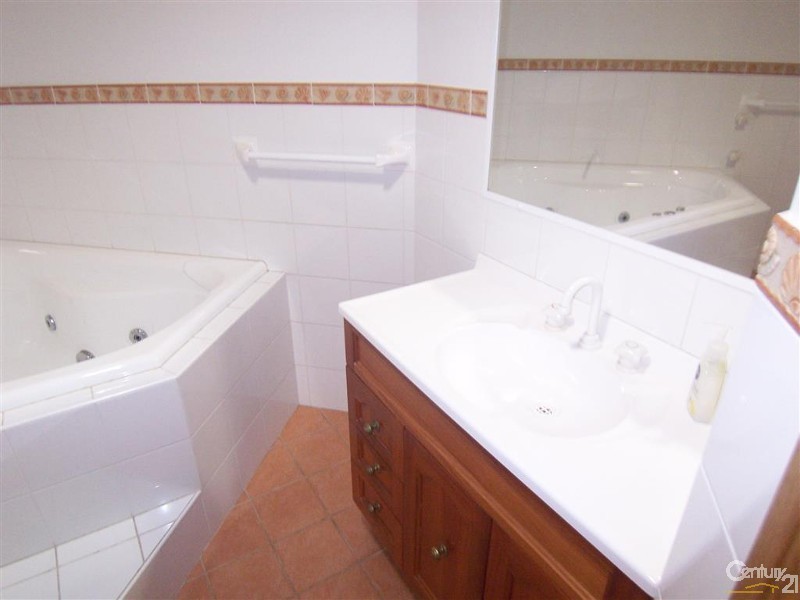 5 Kingfisher Close, Kincumber NSW 2251