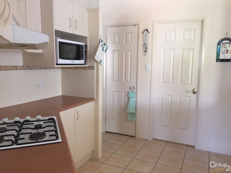 6 James Campbell Place, Nautical Village, Kincumber NSW 2251
