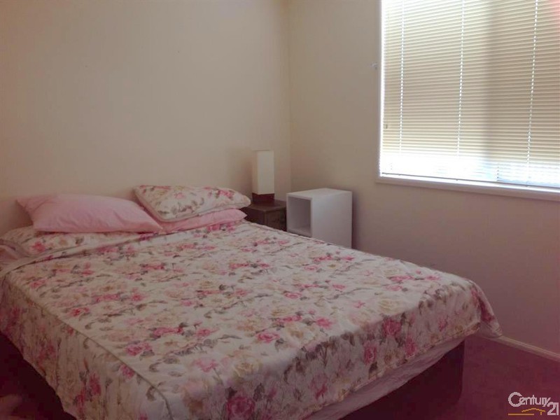 6 James Campbell Place, Nautical Village, Kincumber NSW 2251