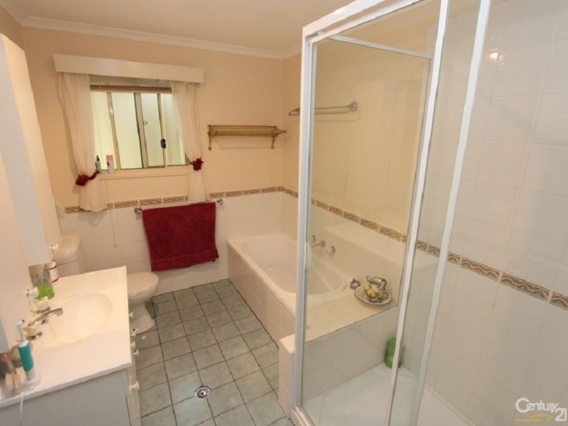 6 James Campbell Place, Nautical Village, Kincumber NSW 2251