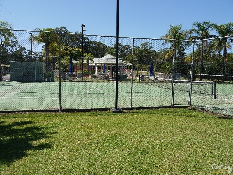 6 James Campbell Place, Nautical Village, Kincumber NSW 2251