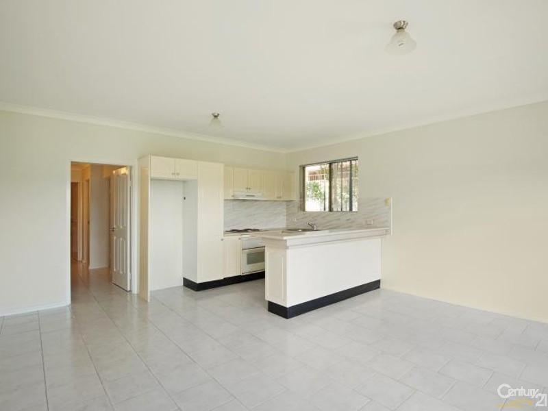 2/105 Henry Parry Drive, Gosford NSW 2250