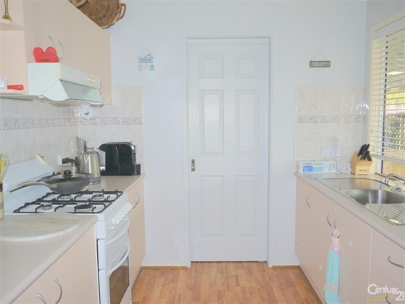 12 James Campbell Place, Nautical Village, Kincumber NSW 2251