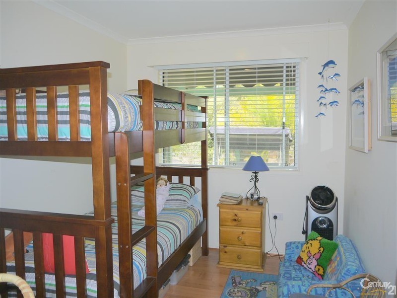 12 James Campbell Place, Nautical Village, Kincumber NSW 2251