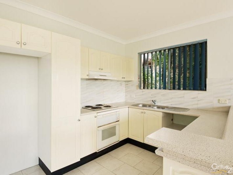 2/105 Henry Parry Drive, Gosford NSW 2250