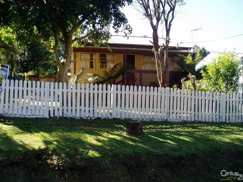 10 Tora Ave, Kincumber NSW 2251