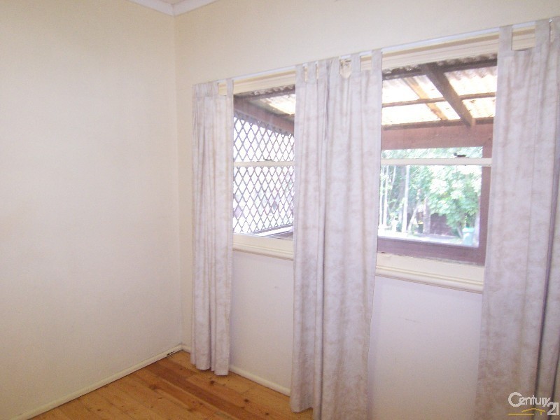 10 Tora Ave, Kincumber NSW 2251
