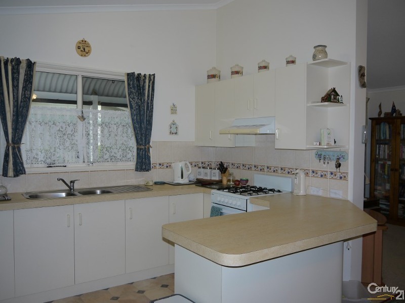 12 Duncan Sinclair Drive, Nautical Village, Kincumber NSW 2251