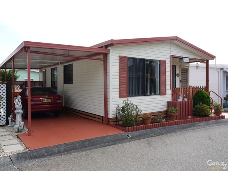 7 Third Avenue Broadlands Estate, Green Point NSW 2251