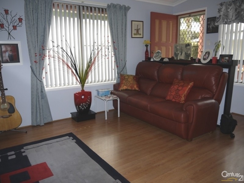 7 Third Avenue Broadlands Estate, Green Point NSW 2251