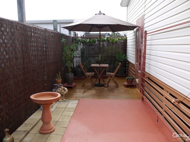 7 Third Avenue Broadlands Estate, Green Point NSW 2251