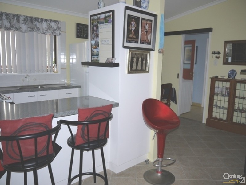 7 Third Avenue Broadlands Estate, Green Point NSW 2251