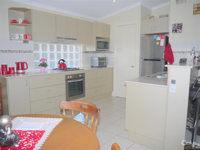 22 John Shortland Close, Nautical Village, Kincumber NSW 2251