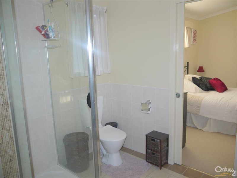 22 John Shortland Close, Nautical Village, Kincumber NSW 2251