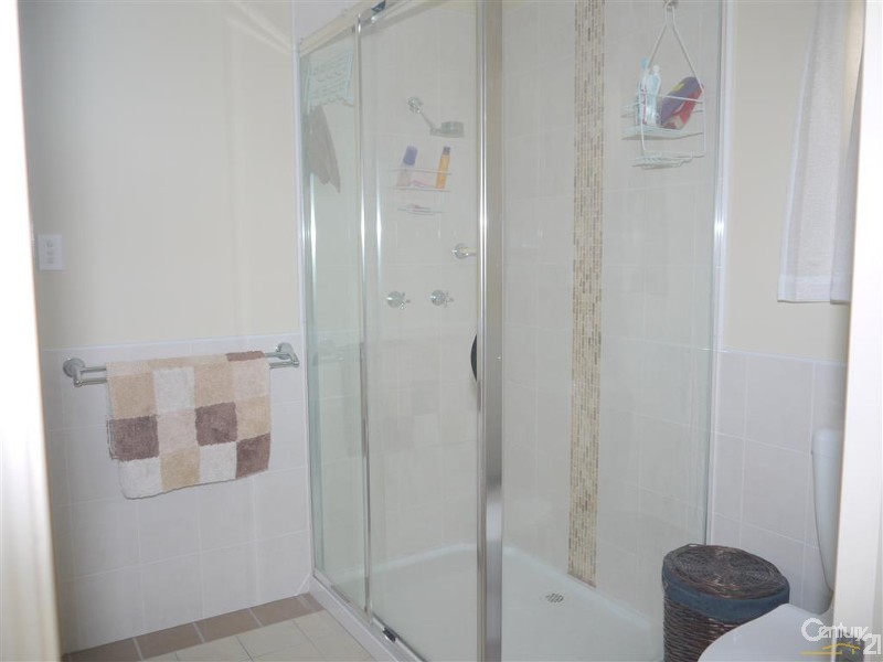 22 John Shortland Close, Nautical Village, Kincumber NSW 2251