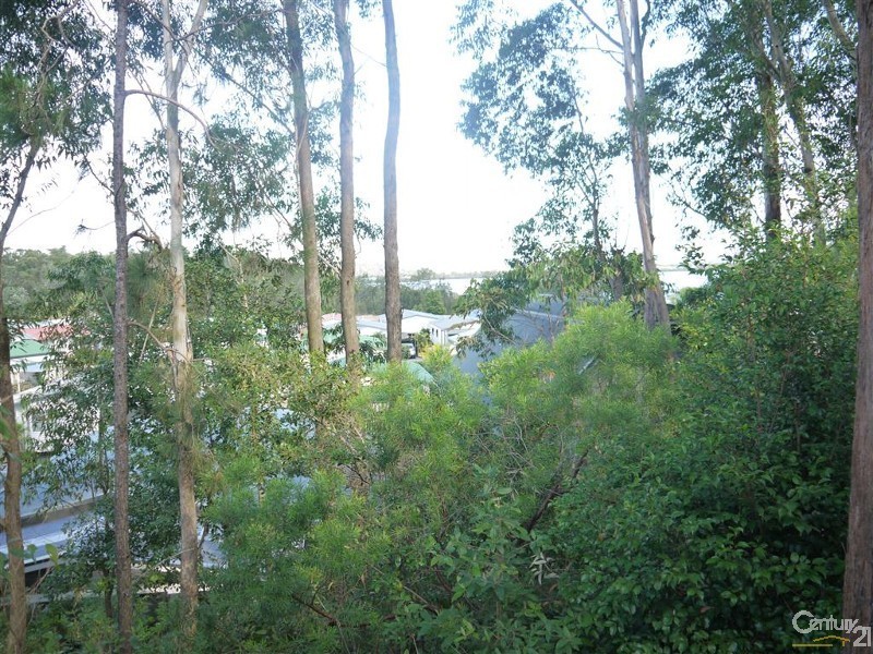 22 John Shortland Close, Nautical Village, Kincumber NSW 2251