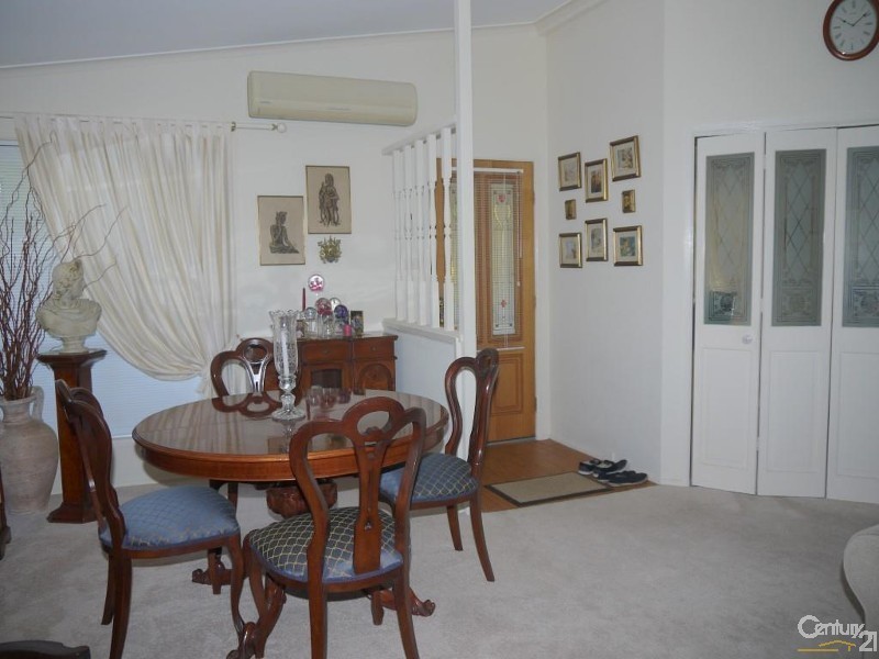 19 Arthur Phillip Drive, Nautical Village, Kincumber NSW 2251