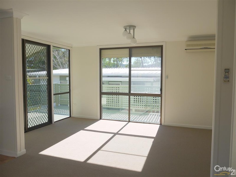 210 George Worgan Place, 57 Empire Bay Drive, Kincumber NSW 2251
