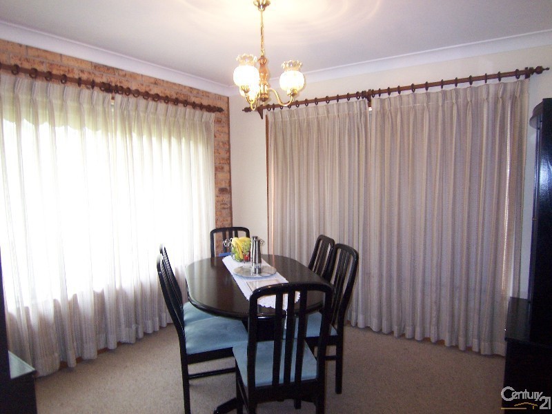 2 Cudgee Close, Green Point NSW 2251