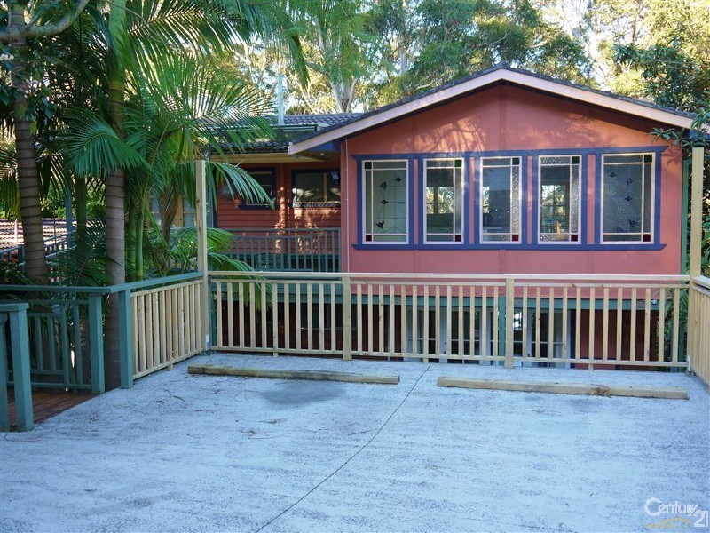 42 Lakeshore Drive, North Avoca NSW 2260