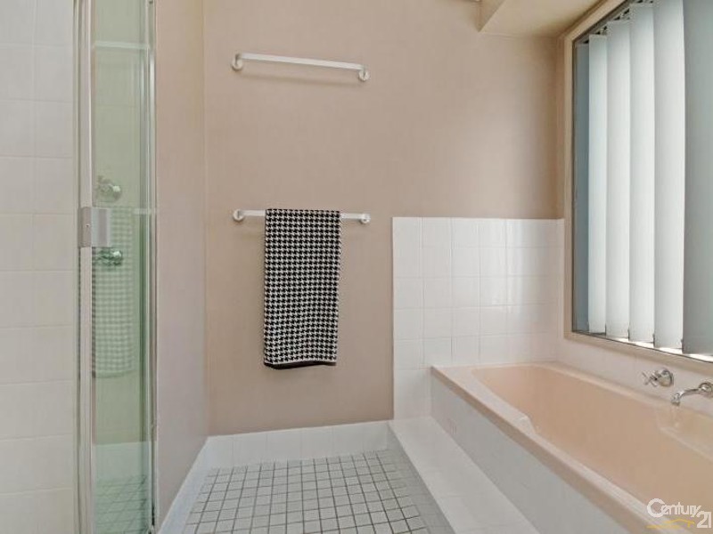 9 Melville Street, Kincumber NSW 2251