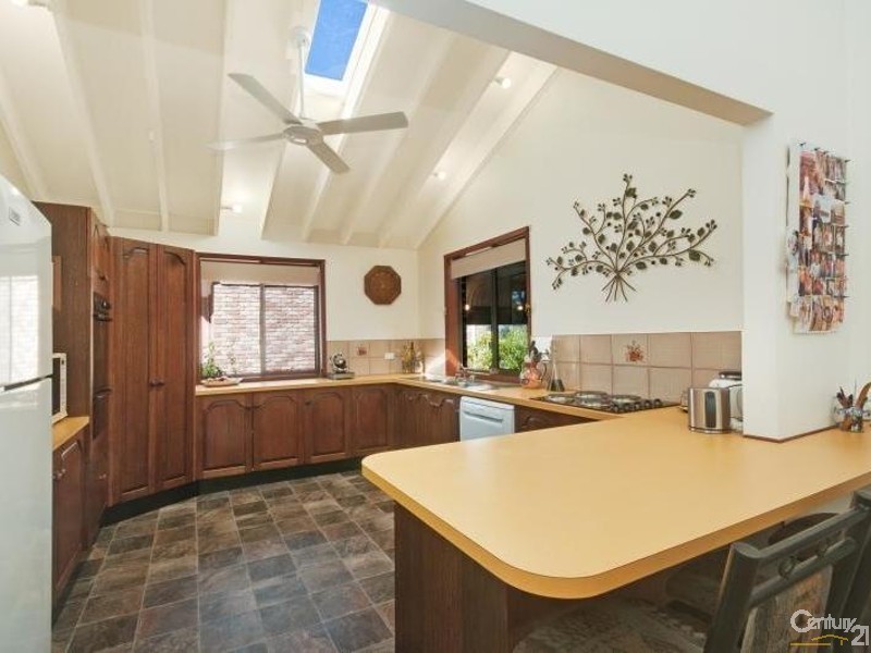 6 Pixie Avenue, Green Point NSW 2251