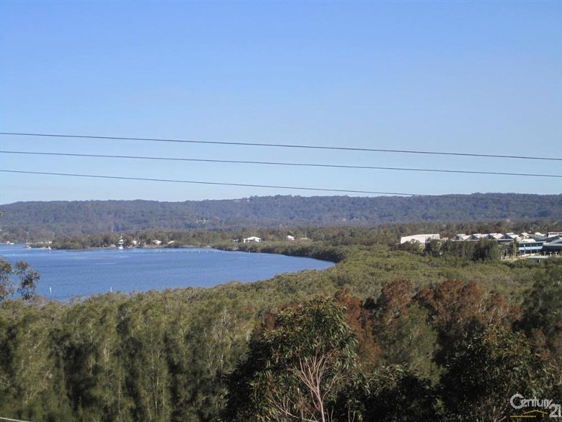 55 Broadwater Drive, Saratoga NSW 2251