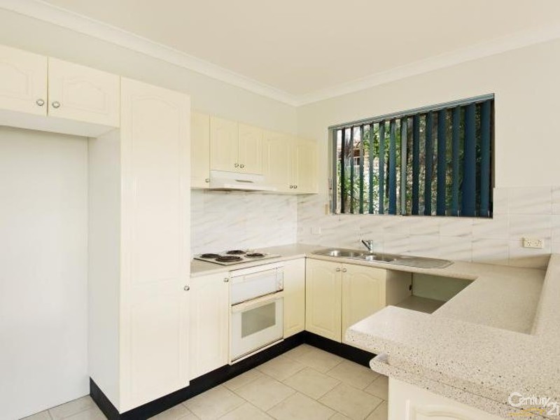 2/105 Henry Parry Drive, Gosford NSW 2250