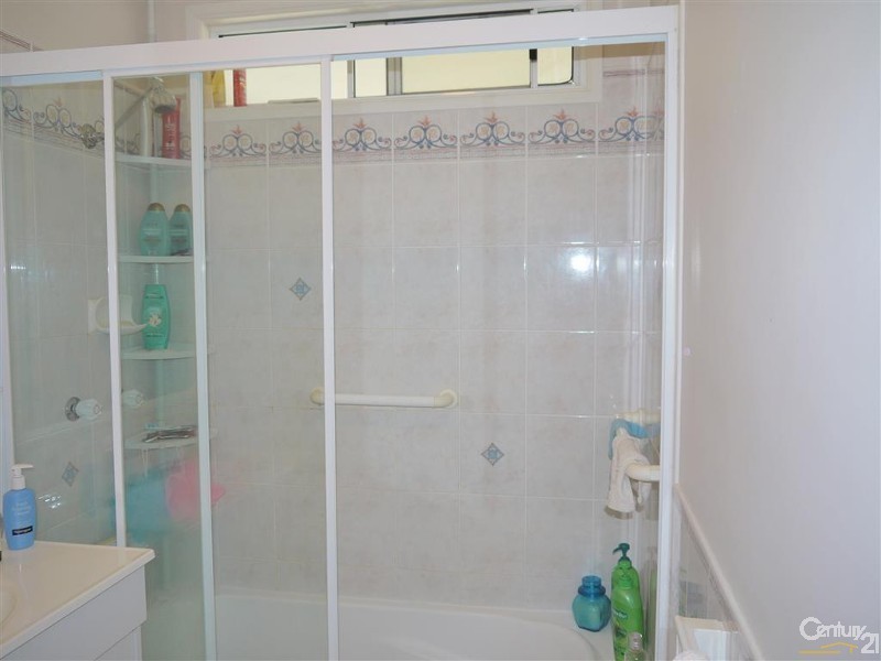 9 Watkins Tench Place, Nautical Village, Kincumber NSW 2251