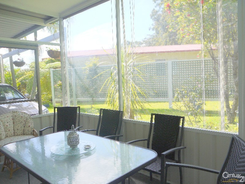 9 Watkins Tench Place, Nautical Village, Kincumber NSW 2251