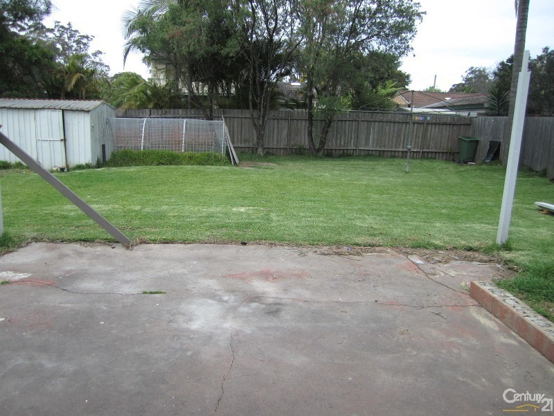 19 Empire Bay Dr, Kincumber NSW 2251