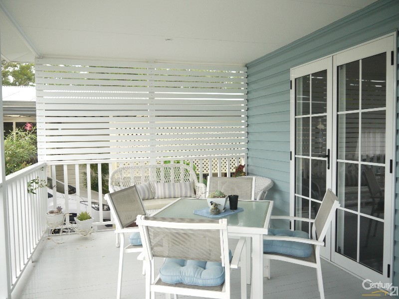 4 John Shortland Place, Kincumber Nautical Village, Kincumber NSW 2251