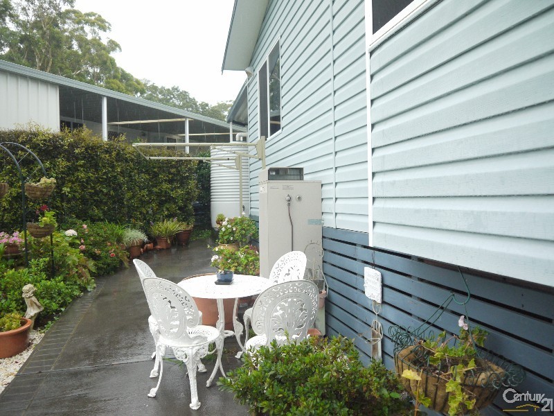 4 John Shortland Place, Kincumber Nautical Village, Kincumber NSW 2251