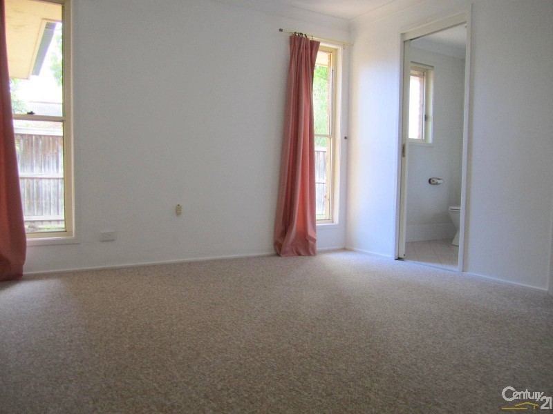 24 Davies Street, Kincumber NSW 2251