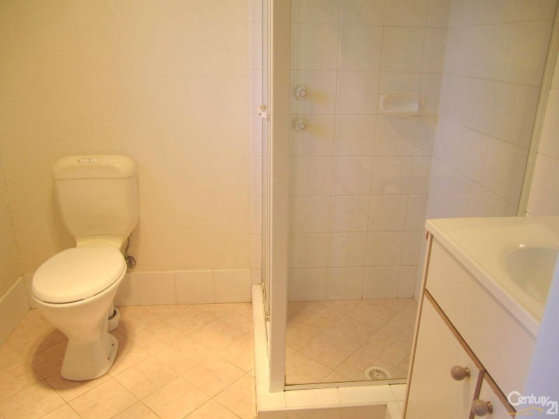 24 Davies Street, Kincumber NSW 2251