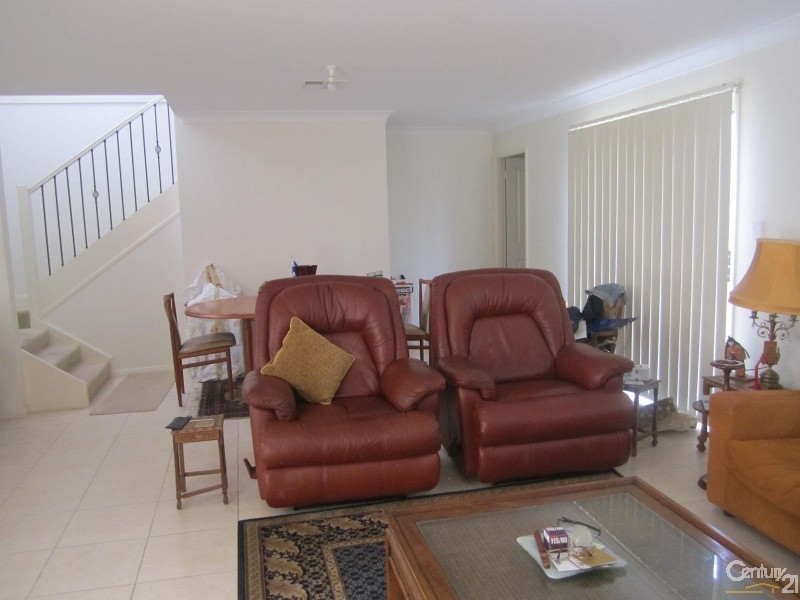 2/31 Boondilla Road, The Entrance NSW 2261