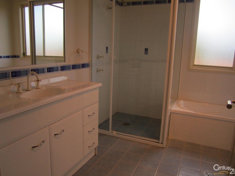 2/31 Boondilla Road, The Entrance NSW 2261