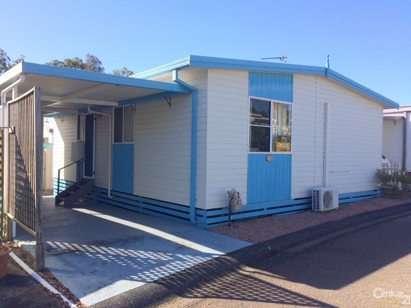 12 Third Ave Broadlands Estate, Green Point NSW 2251