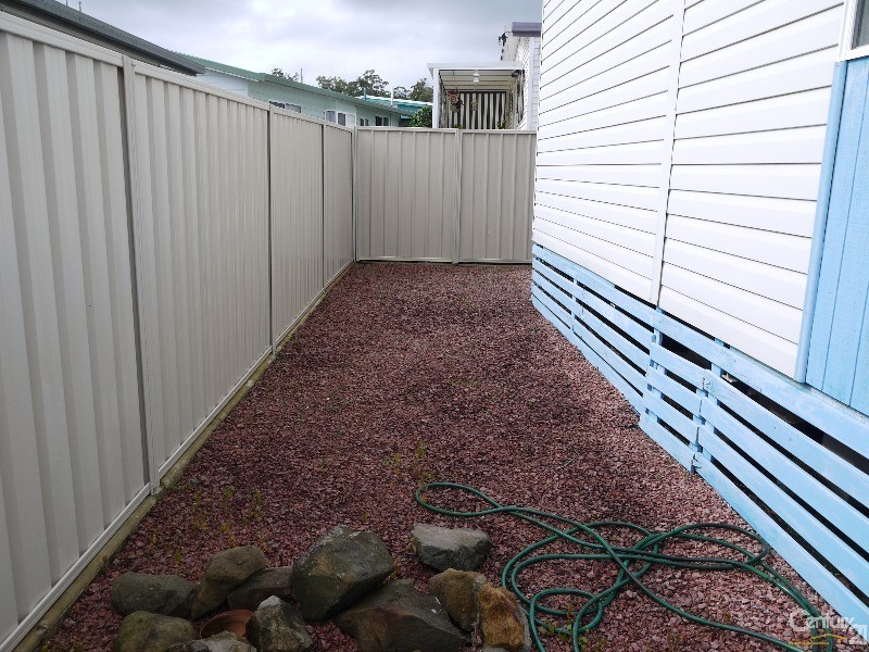 12 Third Ave Broadlands Estate, Green Point NSW 2251