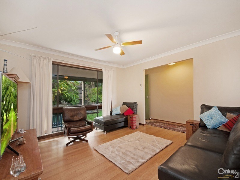 10 Mathew Street, Kincumber NSW 2251