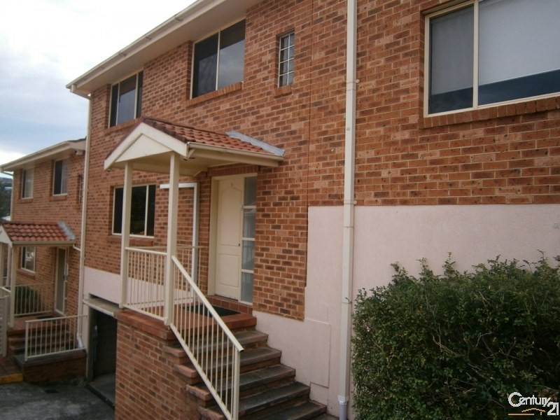 2/4 Woolunga Avenue, Terrigal NSW 2260
