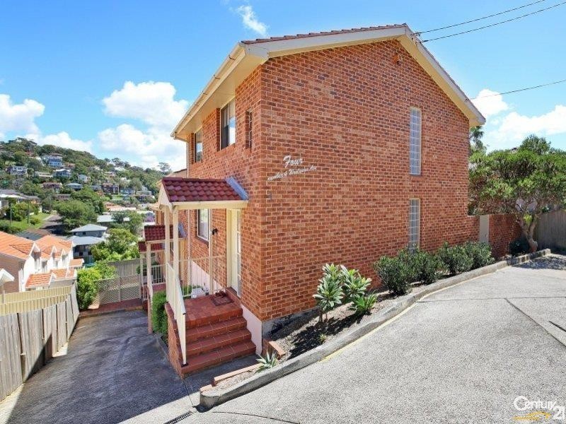 2/4 Woolunga Avenue, Terrigal NSW 2260