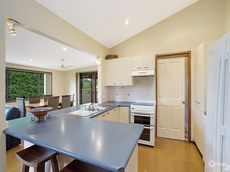 4 Cameron Crescent, Kincumber NSW 2251