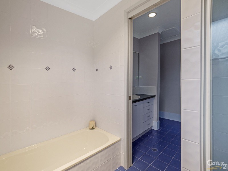 4 Cameron Crescent, Kincumber NSW 2251