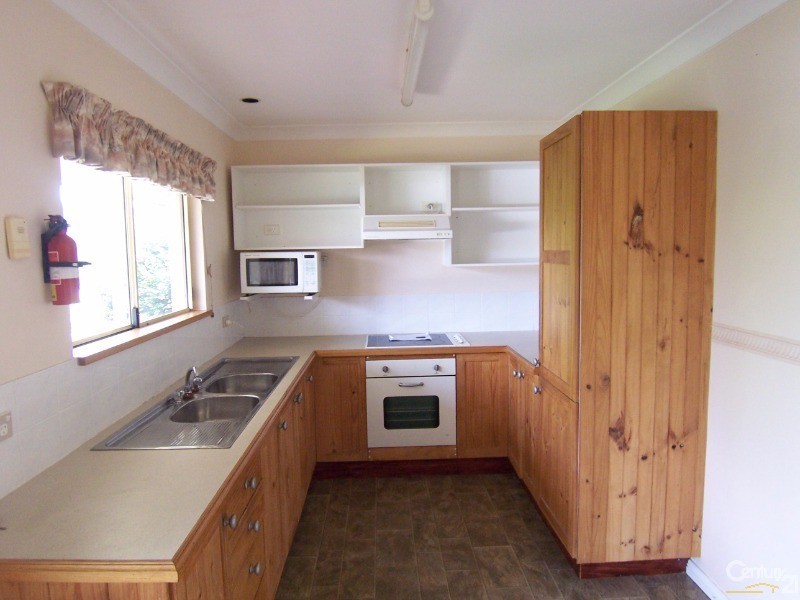 34 Arakoon Street, Kincumber NSW 2251