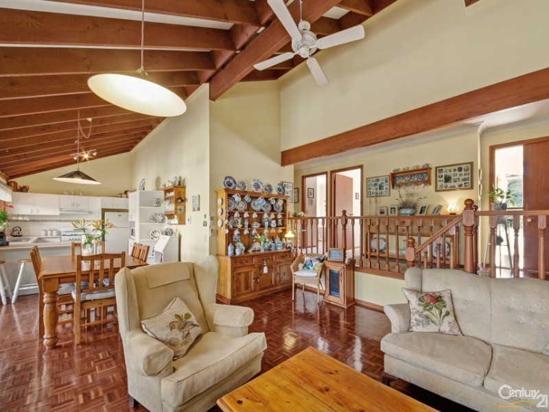 89 Scaysbrook Drive, Kincumber NSW 2251