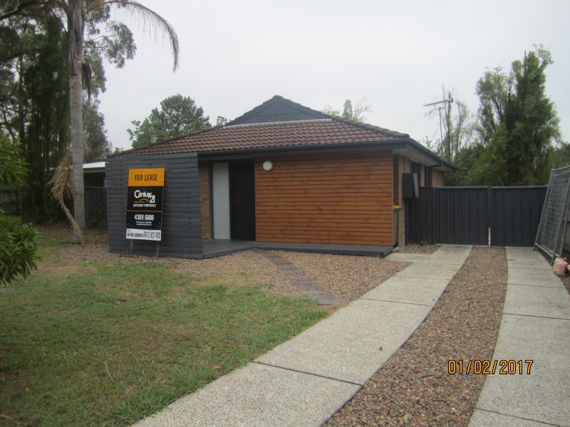 7  Melissa St, Green Point NSW 2251