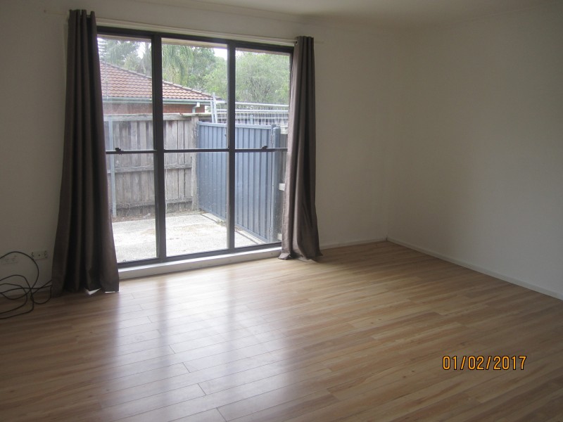 7  Melissa St, Green Point NSW 2251